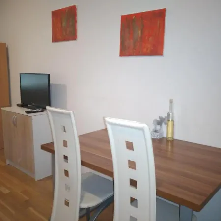 Apartman T &k *